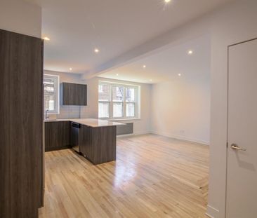 2105 Chomedey Street - Photo 3