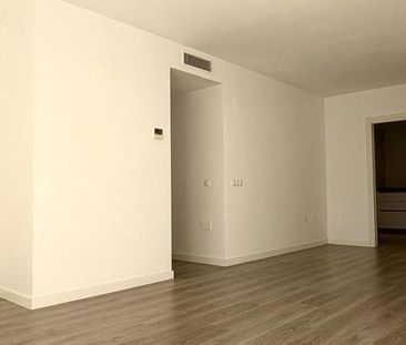 Luxury Apartment for rent in Nueva Andalucia, Spain - Photo 4