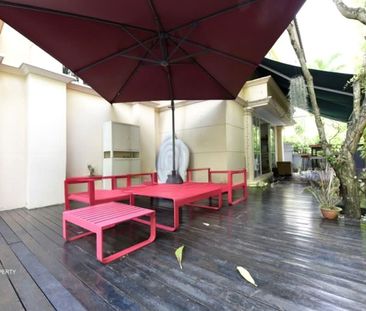 Goldhill Avenue (D11), Detached - For Rent - Photo 3