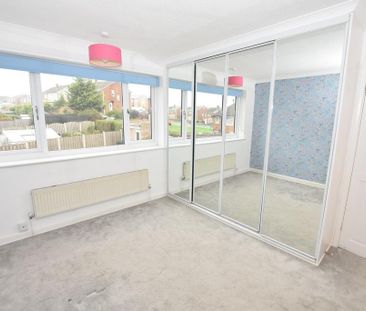 4 bedroom detached house to rent - Photo 3