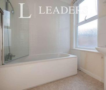 Dorchester Chambers, Yelverton Road, Bournemouth, BH1 - Photo 5