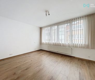 Appartement met één slaapkamer in Forest - Photo 4