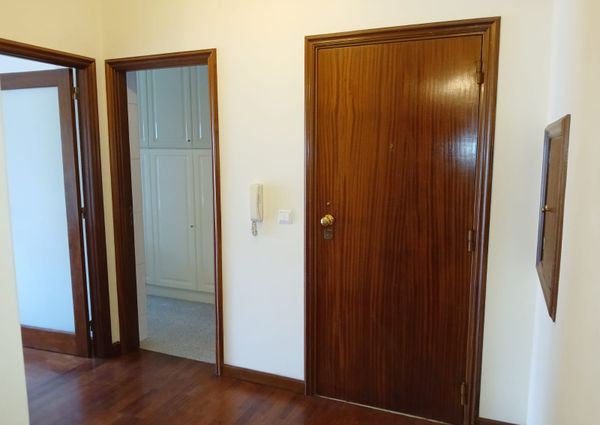 Apartamento T2 Senhora da Hora, Matosinhos