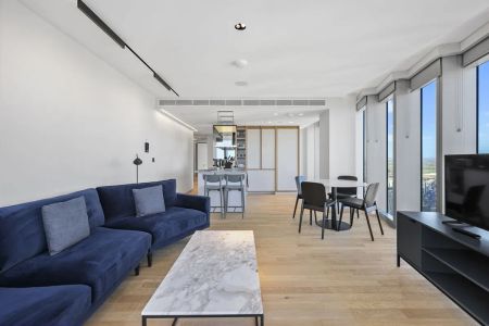 Manhattan Loft Gardens, 20 International Way, London - Photo 2