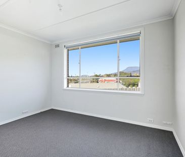 Well Maintained Family Home - Photo 5