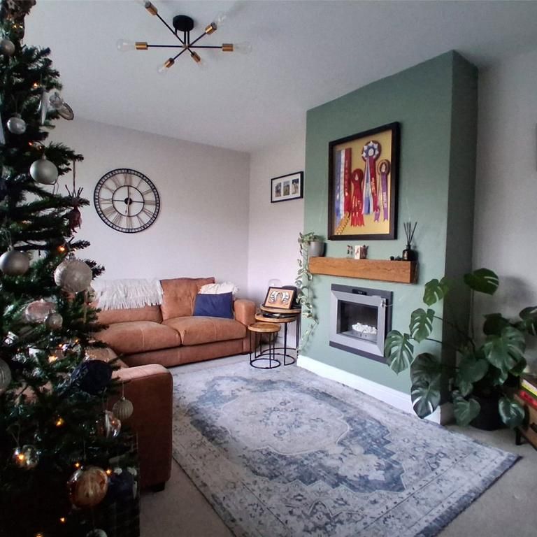 3 bedroom terraced house to rent - Photo 1