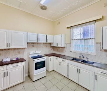 5 Middle St, Sydney - Photo 3