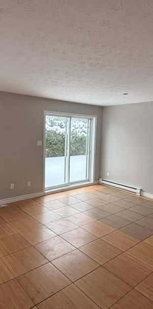 5 1/2, Disponible Immédiatement, - Photo 1