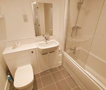 Park Place, STEVENAGE - Photo 3