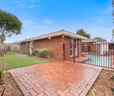 7 Gainsborough Avenue, Wheelers Hill - Photo 1
