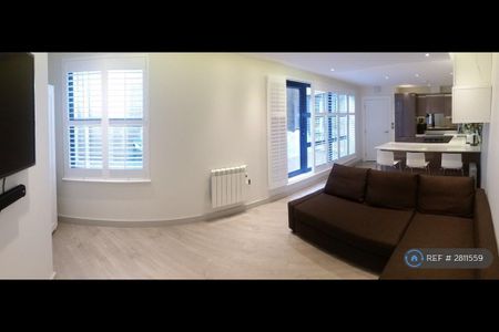 1 bedroom flat to rent - Photo 2