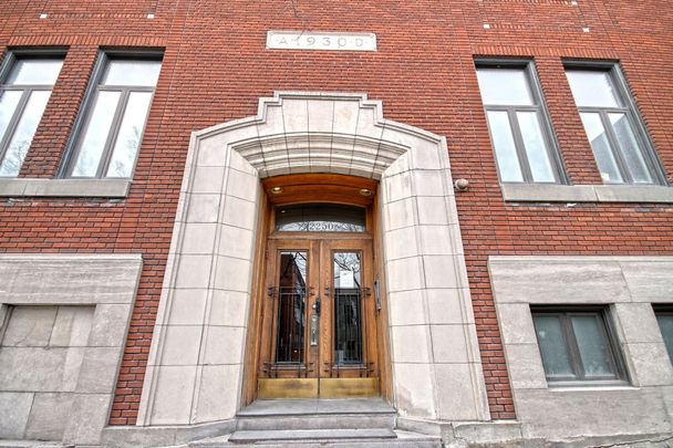 2250 Av. Papineau, #307 - Photo 1