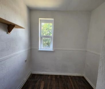 1 Bed Flat, Mansfield Road, IG1 - Photo 6