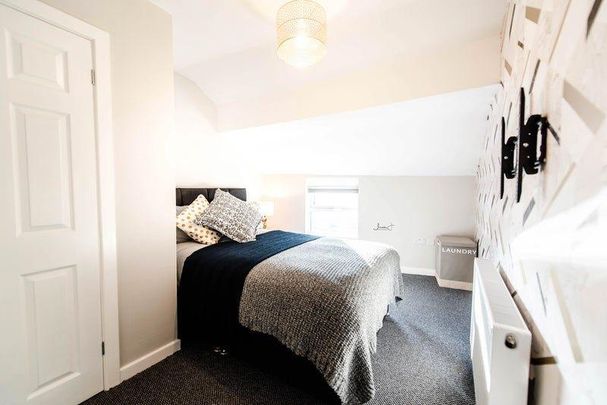 1 bedroom in a house share to rent - Photo 1