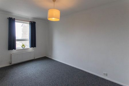 Harewood Terrace, Haverhill - Photo 3