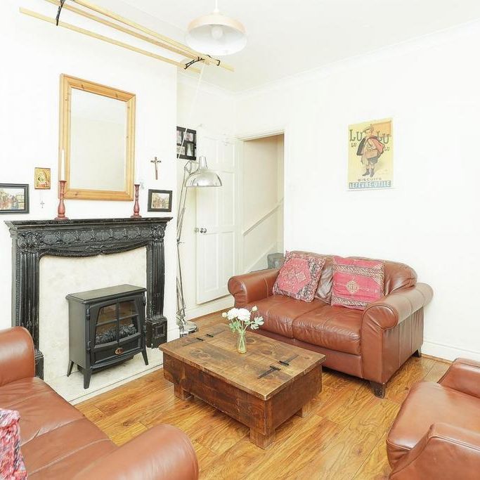 2 bedroom terraced house to rent - Photo 1