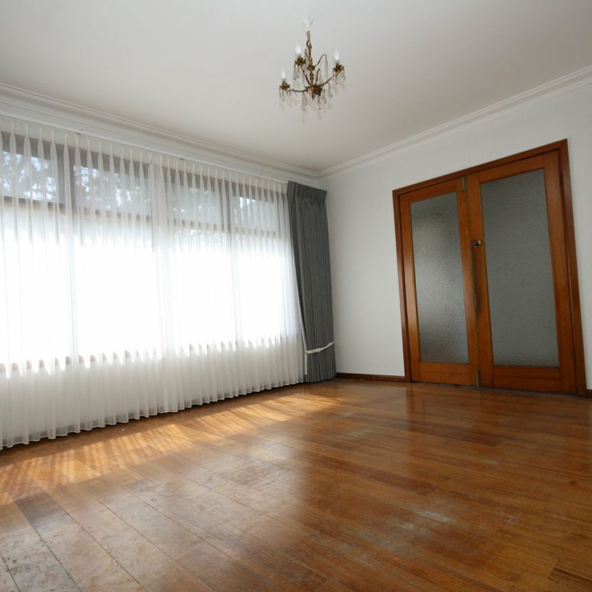 RENOVATED 4 BEDROOM FAMILY HOME IN SPRINGVALE - Photo 1