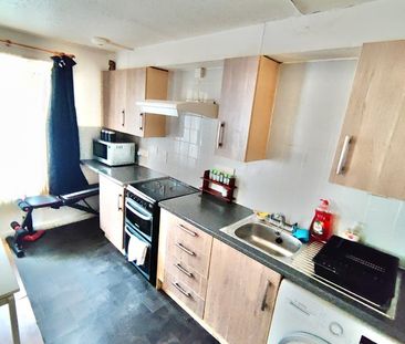 Room in a Shared Flat, Vining St, SW9 - Photo 4