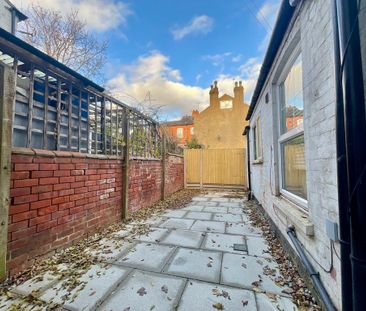 1 bedroom Apartment to let - Photo 3