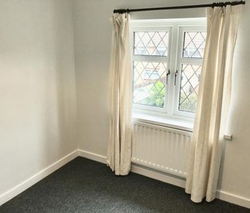 2 bedroom semi-detached house to rent - Photo 6