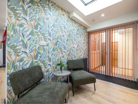 Crowell Road Room 6 - Photo 5