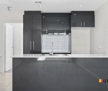 North Facing Ground Floor Apartment with 2 Courtyards - Photo 4