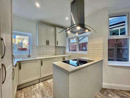 3 bedroom terraced house to rent - Photo 5