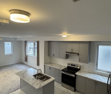For Lease - 2031 Cameron Lott Crescent, Oshawa, Ontario - Photo 3