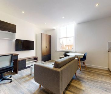 Studio to rent - Photo 2