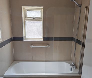 Studio Flat, Montrose Road, HA3 - Photo 5