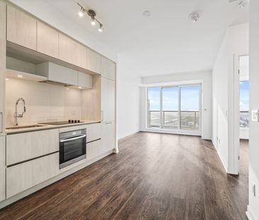 For Lease - 2 David Eyer Road Unit# 1033, Richmond Hill, Ontario - Photo 1