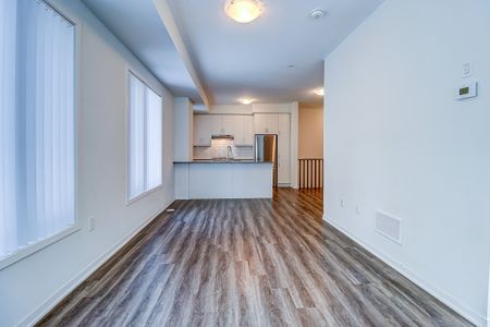 For Lease - 141 Honeycrisp Crescent Unit# 185, Vaughan, Ontario - Photo 2