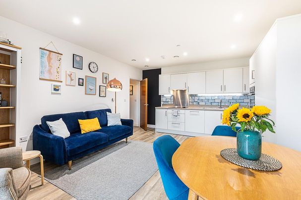 2 bedroom flat to rent - Photo 1