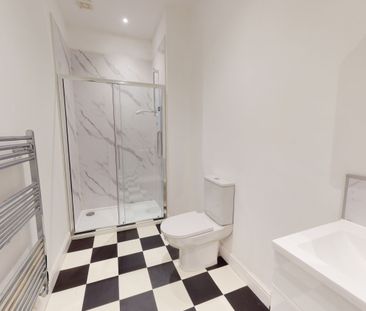 65 Forest Road Flat 2 - Photo 3