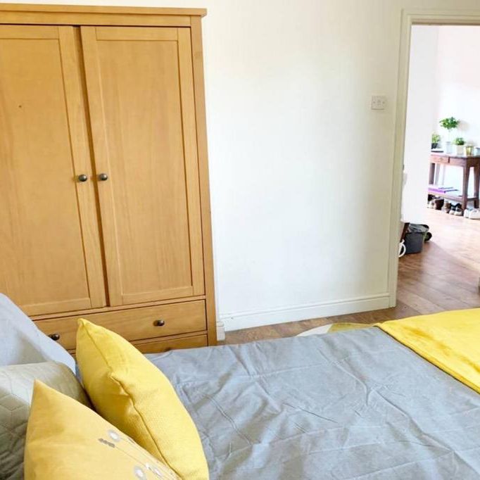 1 bedroom in a flat share to rent - Photo 1