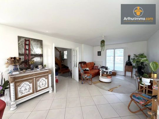 Location Maison 5 pièces 130 m2 à Lachelle - Photo 1