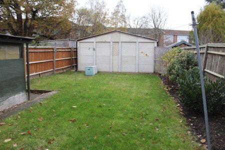3 bedroom terraced house to rent - Photo 2