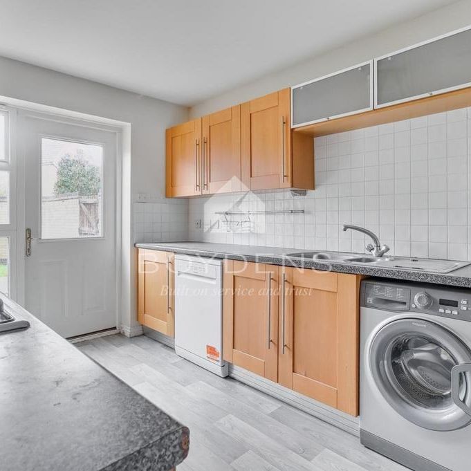3 bedroom terraced house to rent - Photo 1