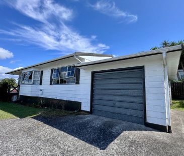 Sunny quiet home in cul- de- sec - Photo 6