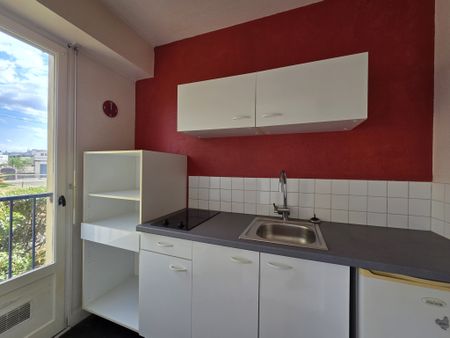Location Appartement 1 pièce 24m² TROYES 10000 - Photo 3