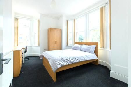 6 bedroom house to rent - Photo 3