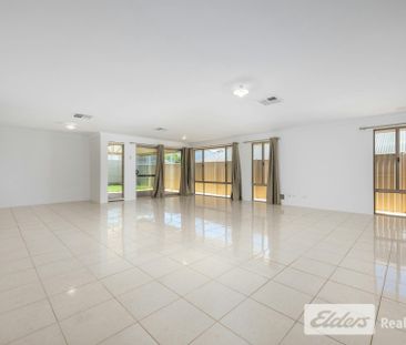 Comfortable Living in a Quiet Baldivis Location - Photo 2
