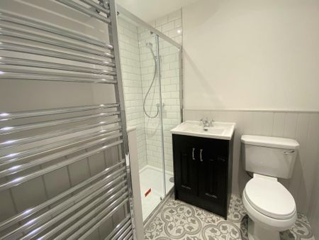 2 bedroom flat to rent - Photo 3