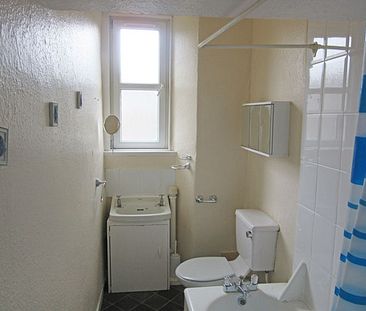 Drum Terrace, 3F3, Easter Road - Photo 1