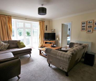 3 bedroom semi-detached house to rent - Photo 2
