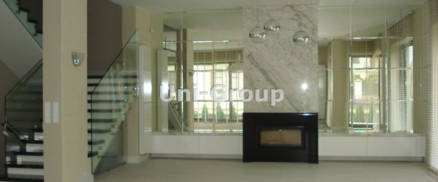 Dom na wynajem - Zdjęcie 1