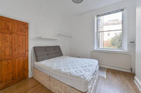 5 bedroom end of terrace house to rent - Photo 4