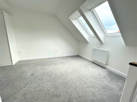 A 3 Bedroom Semi-Detached House Instruction to Let in Bexhill On Sea - Photo 3