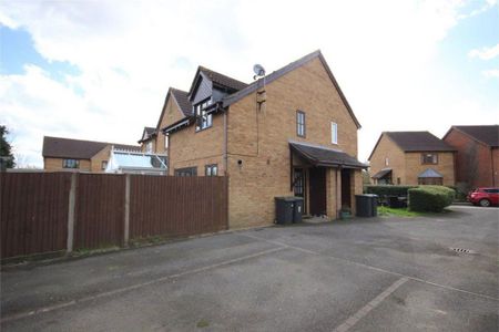 2 bedroom semi-detached house to rent - Photo 2