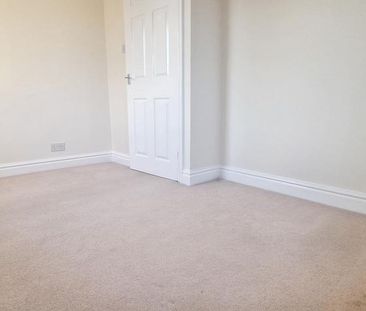 3 bedroom detached house to rent - Photo 5